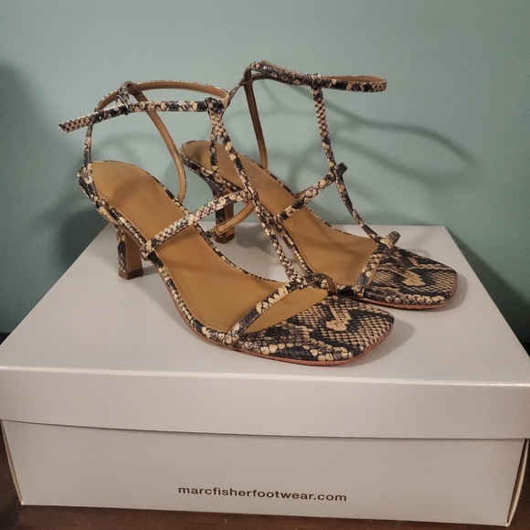 Marc Fisher heels - Picture 2 of 3